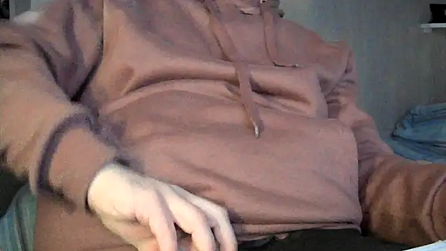 Snapshot of no-name15 chatting on 02.19.26 no-name15 online show from 02.19.26