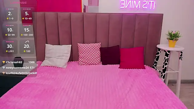 MIla Stunning online show from 05.18.26