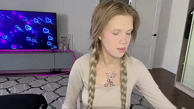 Snapshot of DannSago chatting on 02.11.26 DannSago online show from 02.11.26