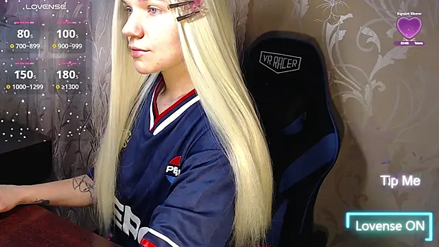 Snapshot of Shiny_Victoria chatting on 02.17.26 Shiny Victoria online show from 02.17.26