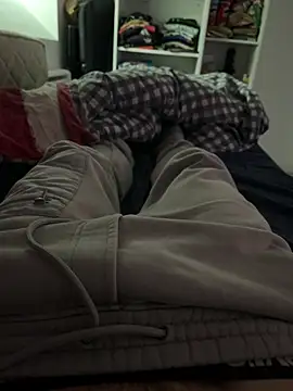 Snapshot of Enzo_2763 chatting on 02.13.26 Enzo 2763 online show from 02.13.26