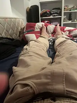 Snapshot of Enzo_2763 chatting on 02.22.26 Enzo 2763 online show from 02.22.26