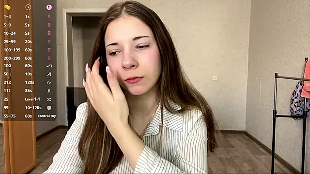 Snapshot of Shanika_wey chatting on 04.08.26 Shanika wey online show from 04.08.26