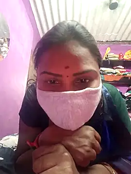 Snapshot of Tamil_Hot_Nisha chatting on 04.24.26 Tamil Hot Nisha online show from 04.24.26
