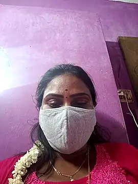 Snapshot of Tamil_Hot_Nisha chatting on 04.25.26 Tamil Hot Nisha online show from 04.25.26