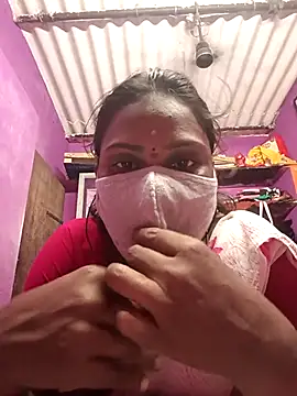 Snapshot of Tamil_Hot_Nisha chatting on 04.27.26 Tamil Hot Nisha online show from 04.27.26