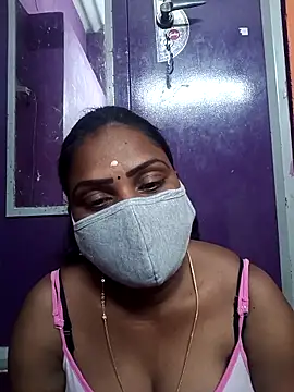Snapshot of Tamil_Hot_Nisha chatting on 05.08.26 Tamil Hot Nisha online show from 05.08.26