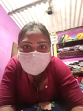 Snapshot of Tamil_Hot_Nisha chatting on 05.09.26 Tamil Hot Nisha online show from 05.09.26