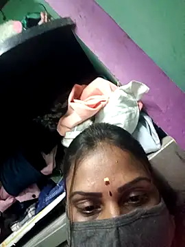 Snapshot of Tamil_Hot_Nisha chatting on 05.11.26 Tamil Hot Nisha online show from 05.11.26