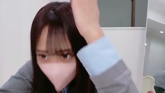 Snapshot of rinochan_v chatting on 02.24.26 rinochan v online show from 02.24.26