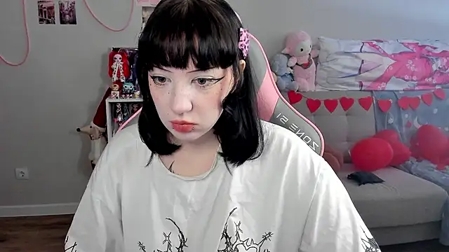 MollysLand online show from 02.18.26