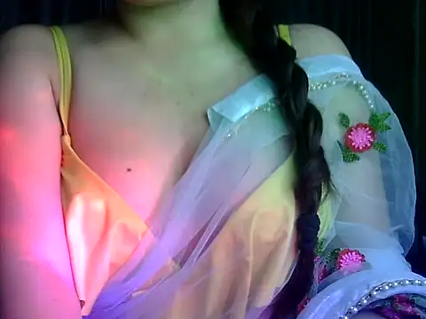 Snapshot of anvika_1709 chatting on 04.11.26 anvika 1709 online show from 04.11.26