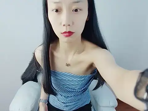 HUIZI8 online show from 03.02.26