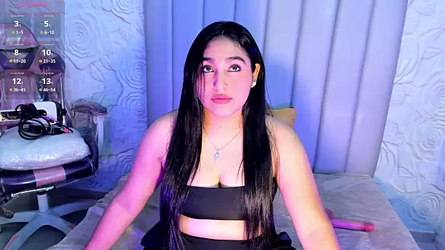 Snapshot of Lya_dubois_ chatting on 03.11.26 Lya dubois online show from 03.11.26