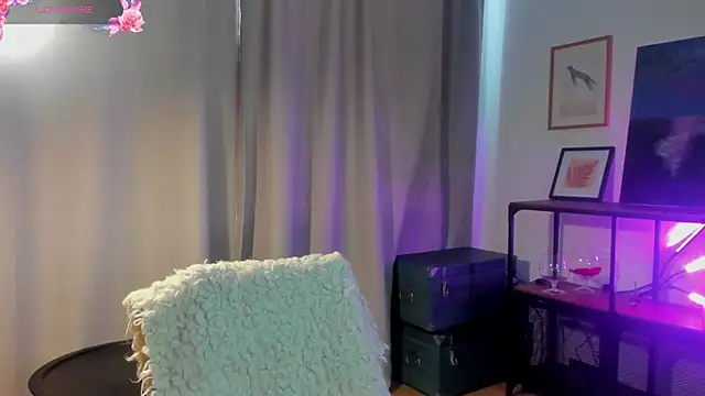 SimonaKaroly online show from 02.07.26