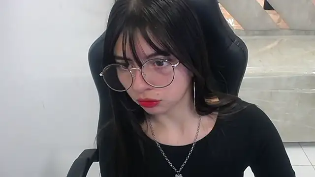 elizabeth t  online show from 02.22.26