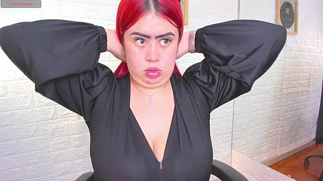 Snapshot of sofierouseS chatting on 02.08.26 sofierouseS online show from 02.08.26