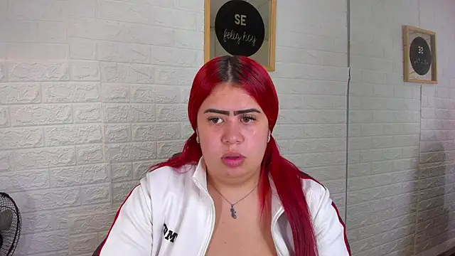 Snapshot of sofierouseS chatting on 02.11.26 sofierouseS online show from 02.11.26