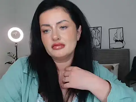 Snapshot of Jasmin0e chatting on 04.24.26 Jasmin0e online show from 04.24.26