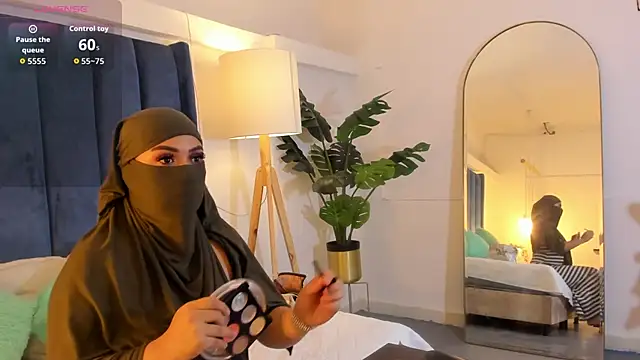 Snapshot of fatimarab__ chatting on 02.27.26 fatimarab online show from 02.27.26