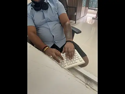 Snapshot of Rah0091 chatting on 03.17.26 Rah0091 online show from 03.17.26