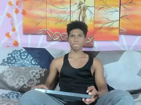 Snapshot of Yoel_hot2004 chatting on 02.15.26 Yoel hot2004 online show from 02.15.26