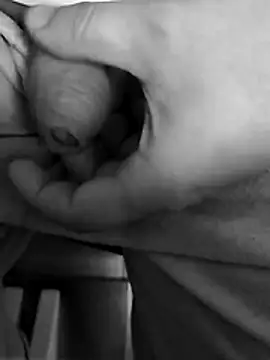 Snapshot of MonyFlorin68 chatting on 02.21.26 MonyFlorin68 online show from 02.21.26