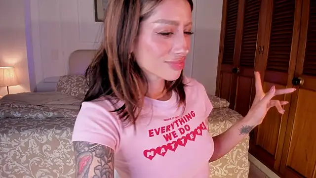 ConnieDeep online show from 04.15.26