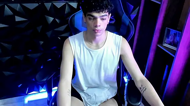 Snapshot of Elbombondelcircuit chatting on 02.16.26 Elbombondelcircuit online show from 02.16.26