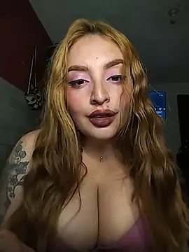 Snapshot of Deimoonblack26 chatting on 06.18.26 Deimoonblack26 online show from 06.18.26