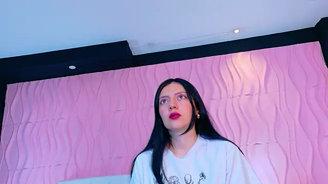 Mia Cherry   online show from 03.30.26