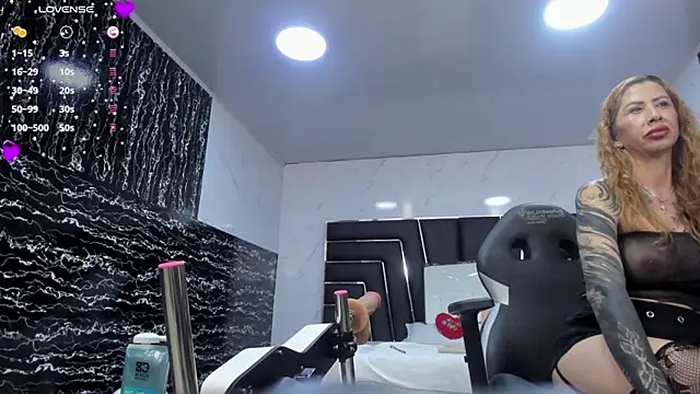 Ladyy Scarlett online show from 05.14.26