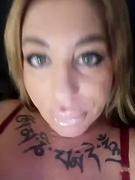 MiaMooly online show from 02.17.26