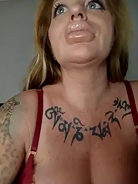 MiaMooly online show from 03.05.26