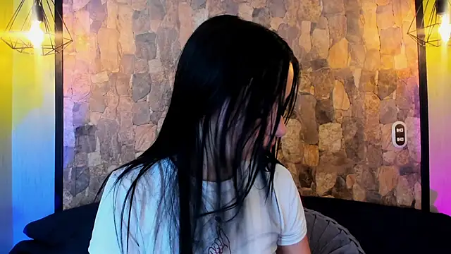 Elizabeth Ferrer online show from 02.27.26