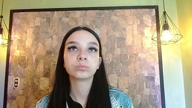 Elizabeth Ferrer online show from 03.21.26