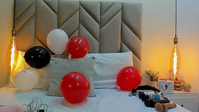 IsabellaFoox online show from 05.10.26