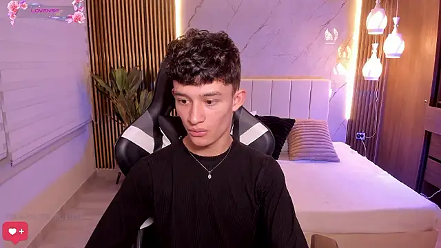 Patrick Howland  online show from 02.24.26