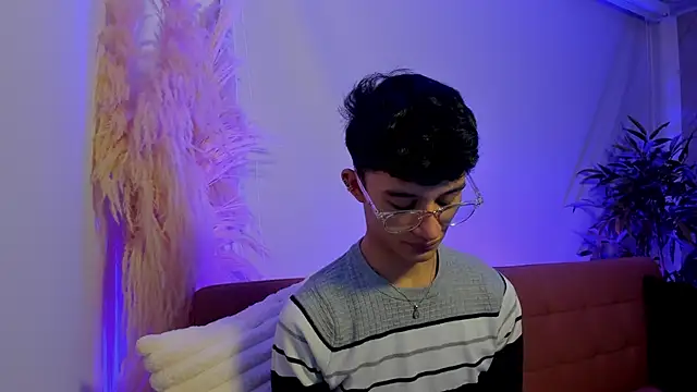 Patrick Howland  online show from 03.06.26