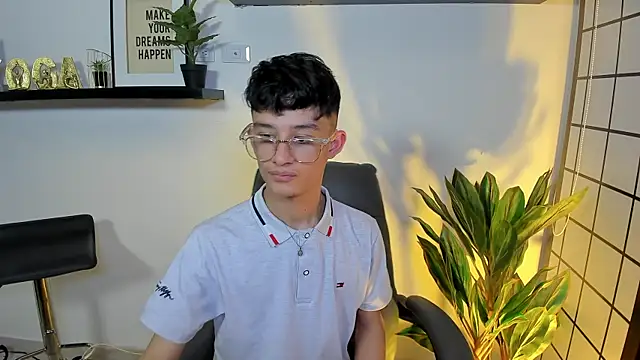 Patrick Howland  online show from 03.31.26