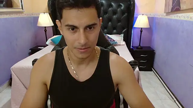 Snapshot of Mike_Conors chatting on 02.11.26 Mike Conors online show from 02.11.26