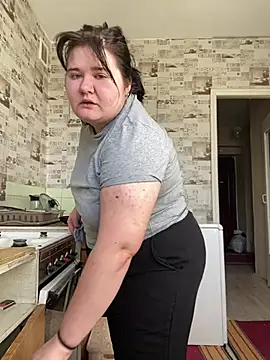 Snapshot of AngelKiras chatting on 02.28.26 AngelKiras online show from 02.28.26