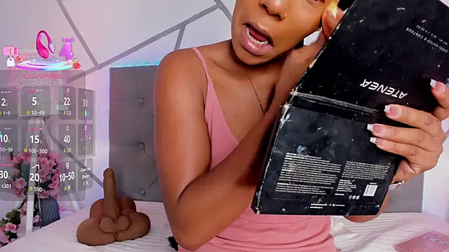 Snapshot of Khloe_Rosee chatting on 02.12.26 Khloe Rosee online show from 02.12.26