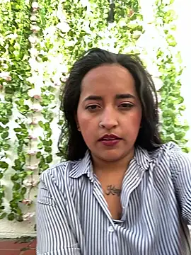 Annie Alicee online show from 03.04.26