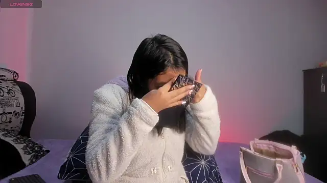 Snapshot of Sharlottee__ chatting on 02.22.26 Sharlottee online show from 02.22.26