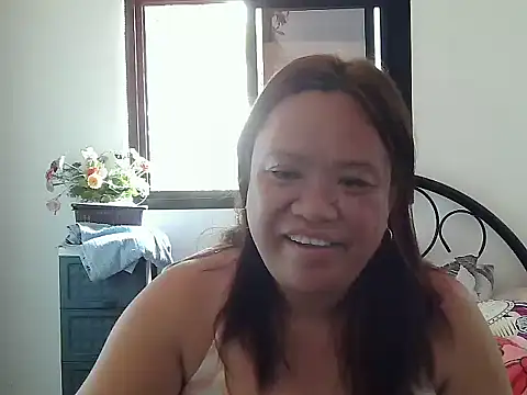 Snapshot of yummychubby29 chatting on 05.25.26 yummychubby29 online show from 05.25.26