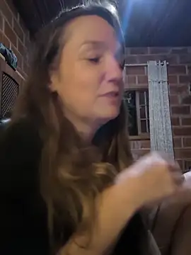 Snapshot of Loirinha_surf chatting on 02.19.26 Loirinha surf online show from 02.19.26