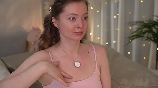 moan elisa online show from 04.02.26