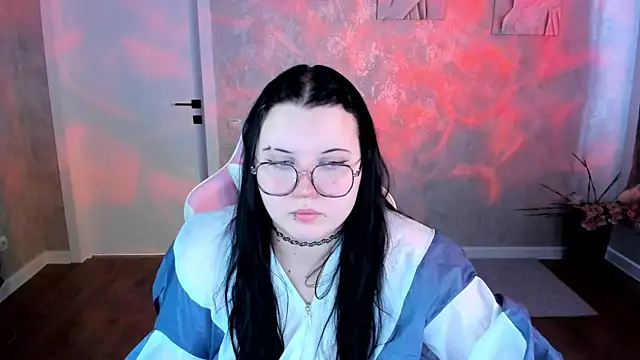 Kira G0ld online show from 04.10.26