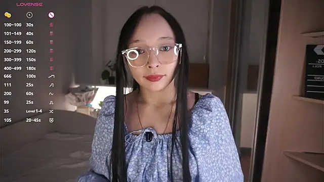 Snapshot of HannaHayles chatting on 03.09.26 HannaHayles online show from 03.09.26